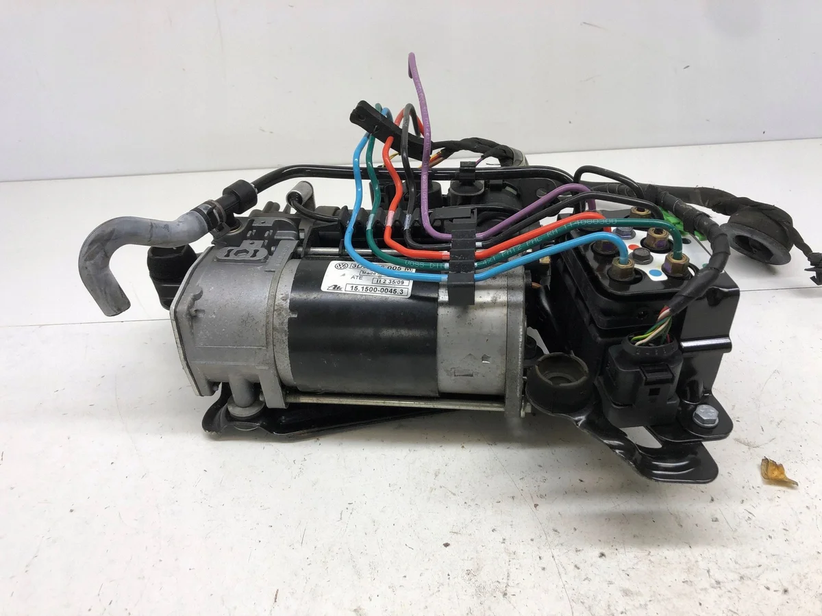 Used Air Suspension Compressor VW Phaeton 3D0616005M image 4