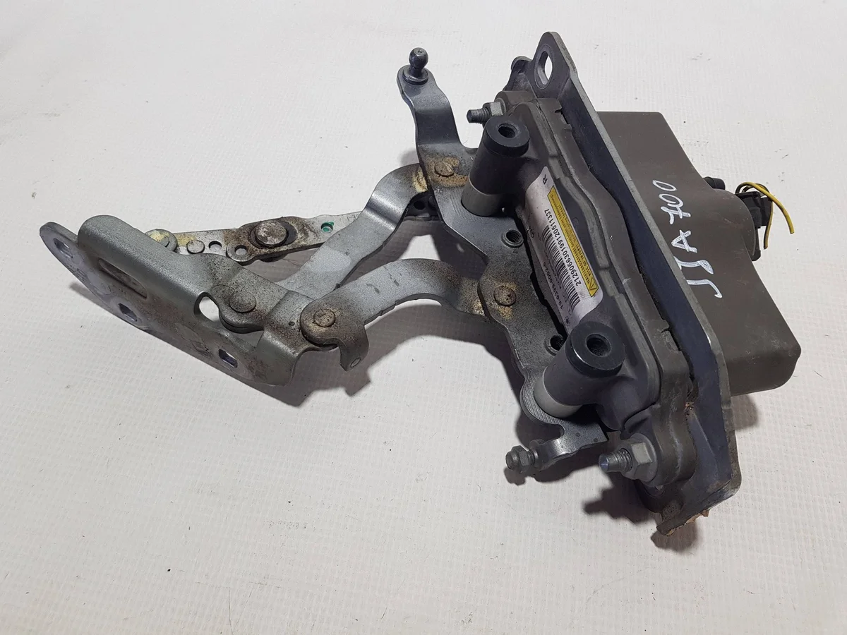 Hood Hinge Latch Right Mercedes E W212 W207