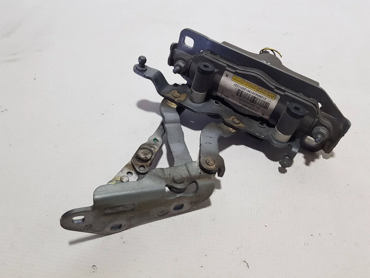 Konepellin saranan pidike Mercedes E W212 W207 image 3