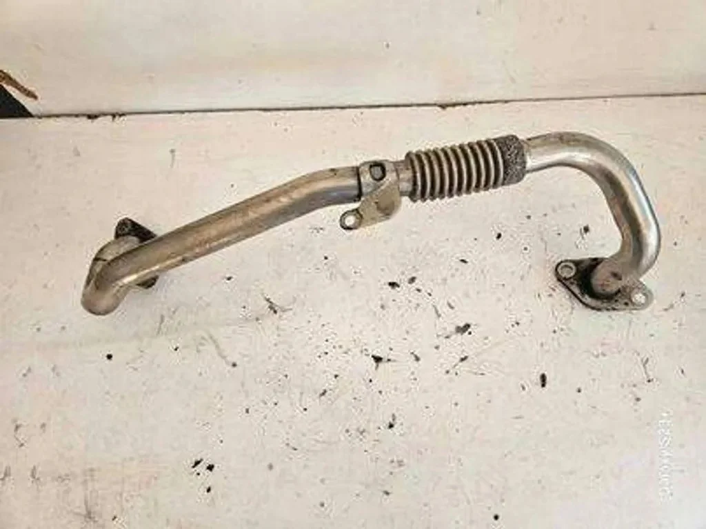 Tubo EGR VW Passat CC 2.0 TDI Usado