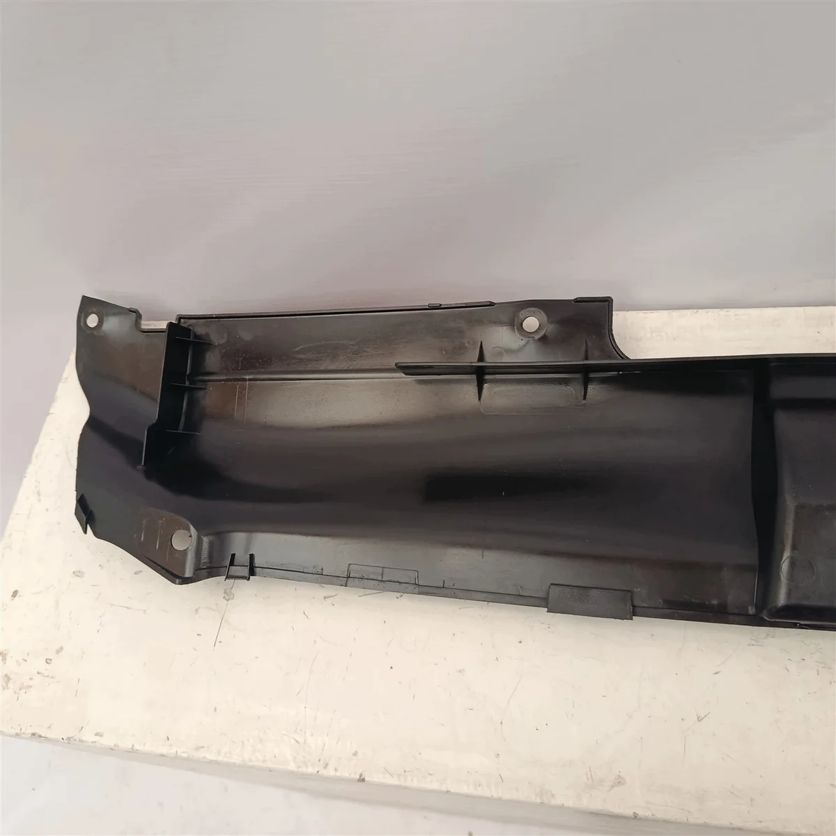 Audi A5 8T Stoßstangenabdeckung vorne 8T0807081A image 5