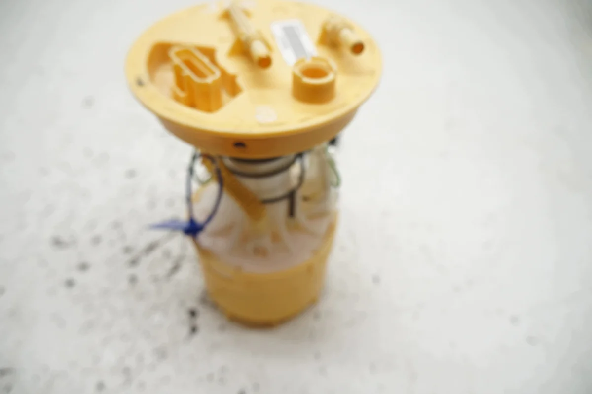 Kraftstoffpumpe Volvo S40 V50 C30 C70 II image 3