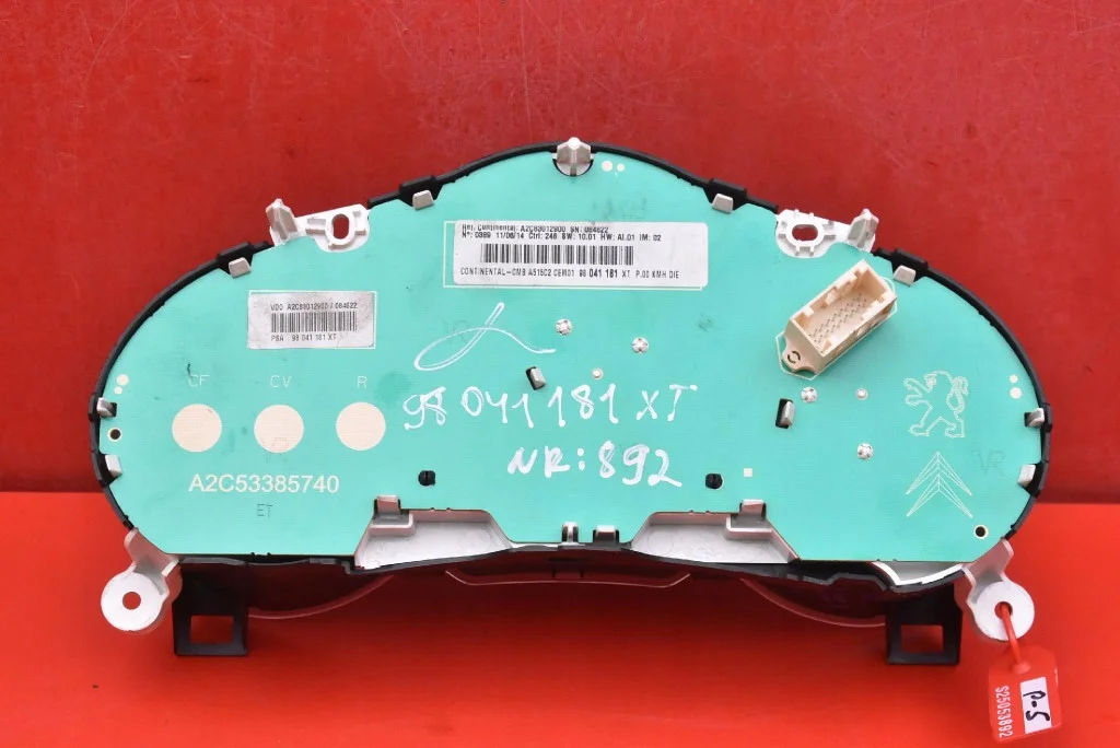 Kombiinstrument Citroen C3 II 1.6 HDI 92PS image 3