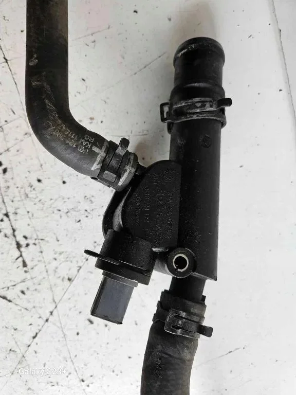 Thermostatgehäuse VW Golf IV 1.9 TDI 038121132