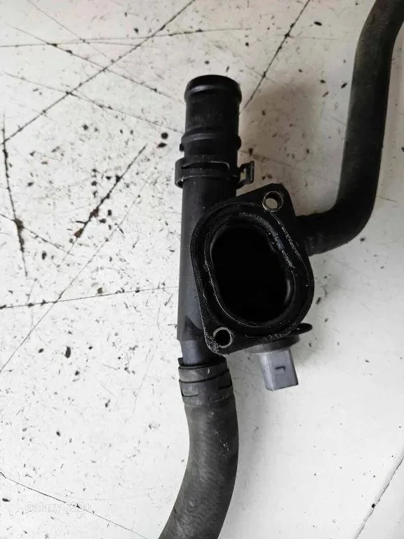 Cárter do Termostato VW Golf IV 1.9 TDI image 3