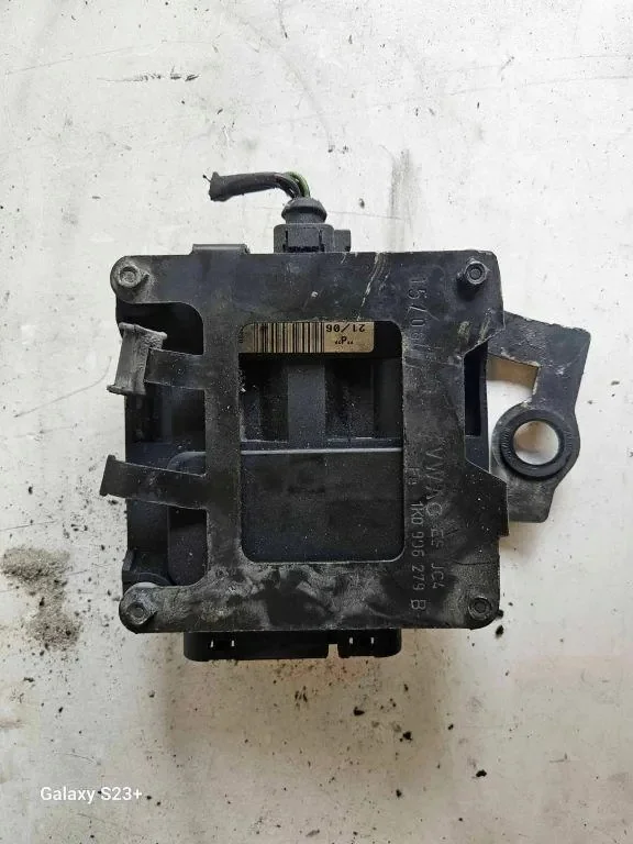 Volkswagen Golf Solenoidi 1K0906279B