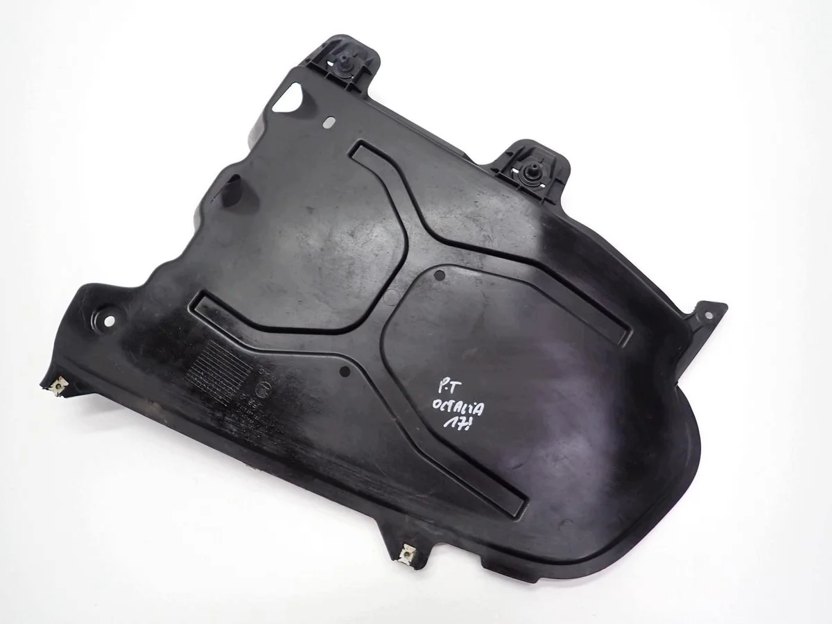 Skoda Octavia III 5E0825205G plaque protection sous moteur