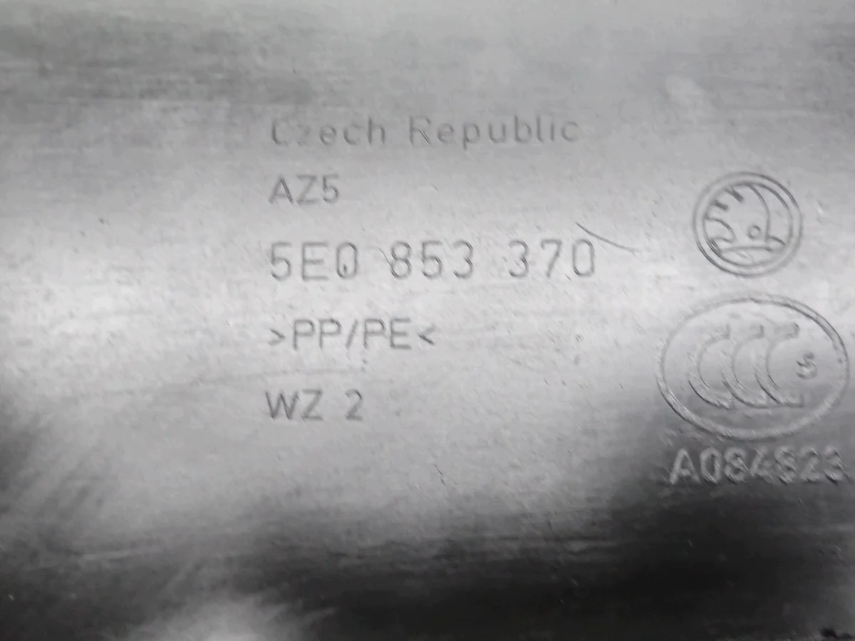 Abdeckung Säule Rechts Skoda Octavia III 5E image 3