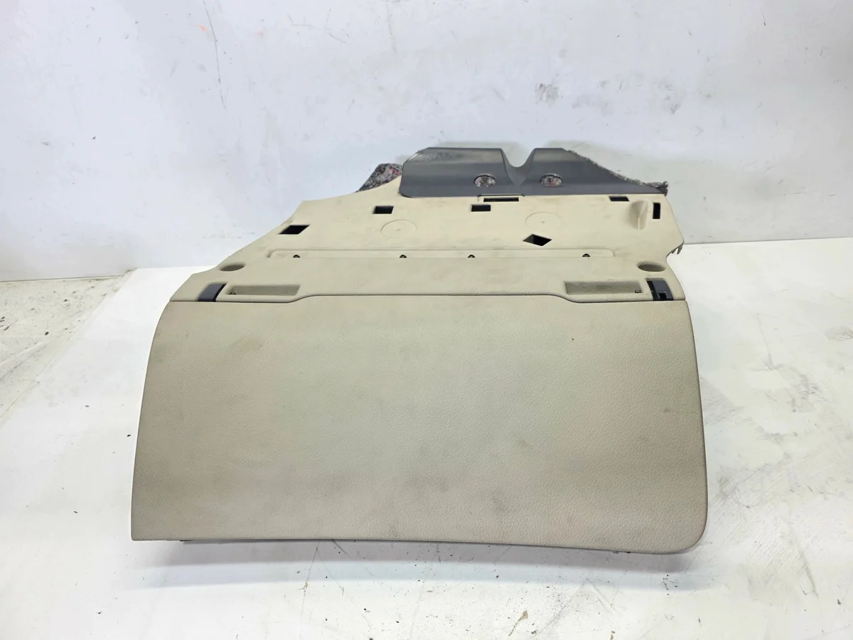 Handfack Audi A6 C6 4F1857035CH 12T