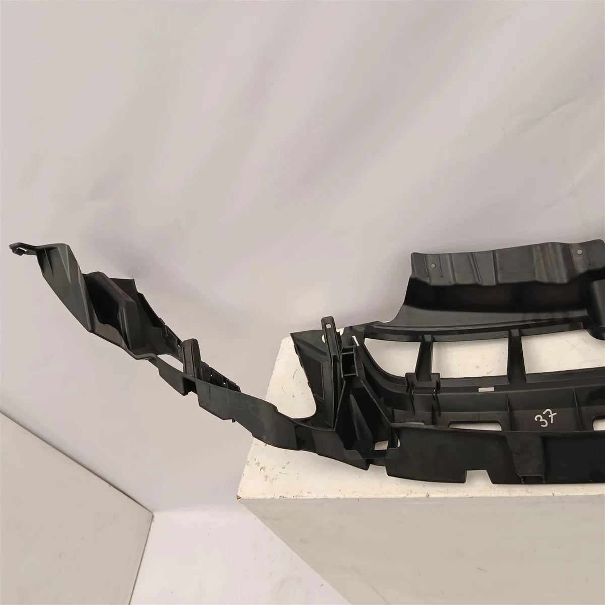 Refuerzo Parachoques Ford C-MAX MK2 Usado image 5