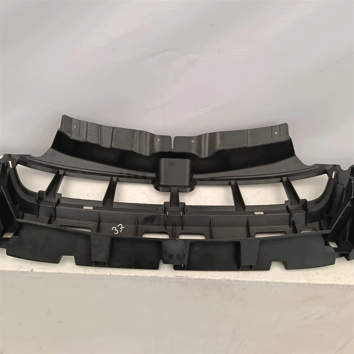 Refuerzo Parachoques Ford C-MAX MK2 Usado image 6