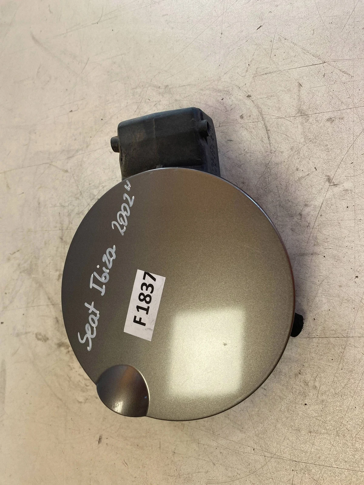 Bouchon réservoir SEAT LEON 6L6809905G