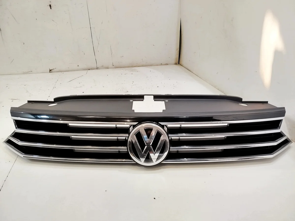 Rejilla radiador VW Passat B8 + logo 3G0853653D
