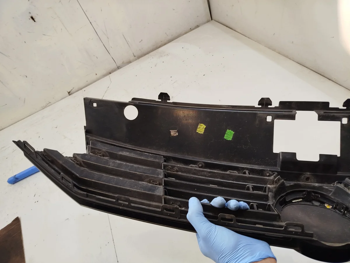 Grille calandre VW Passat B8 + logo image 9