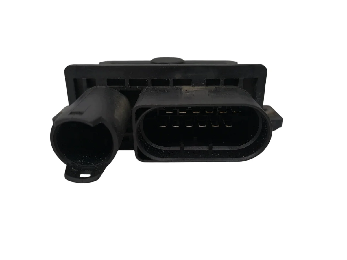 Relè candelette BMW E90 E87 E60 2.0d image 3