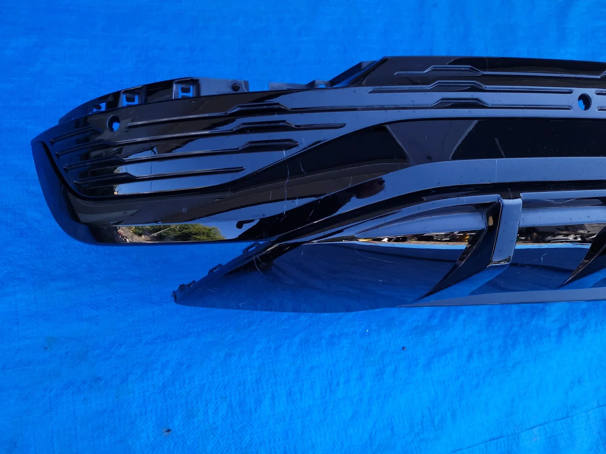 Audi Q8 e-tron 4KE Heckdiffusor gebraucht image 4