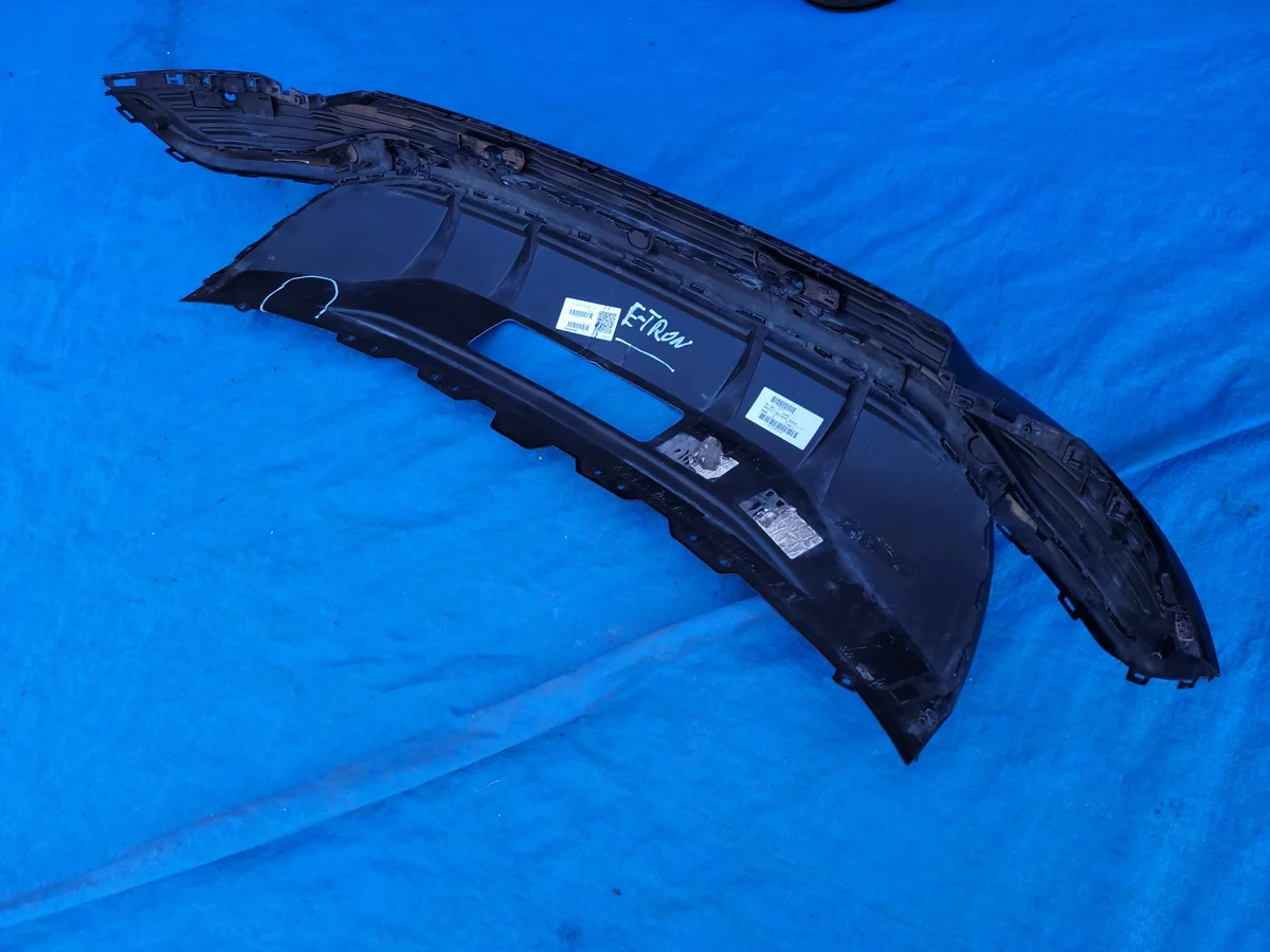 Audi Q8 e-tron 4KE Heckdiffusor gebraucht image 10