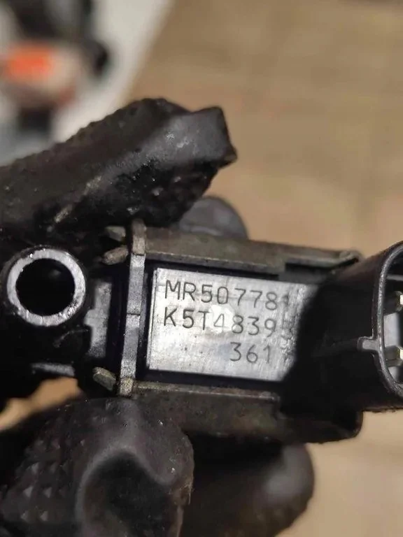 Smart Forfour Solenoid MR507781 image 3