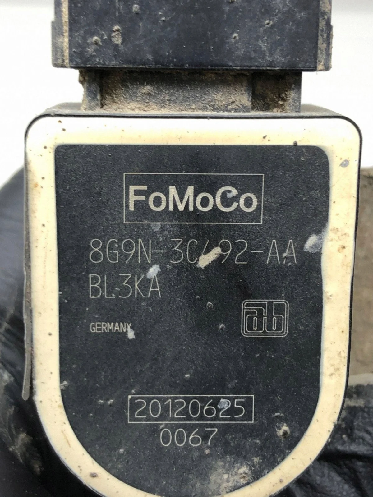 Ford Leveling Sensor 8G9N-3C492-AA Used image 3
