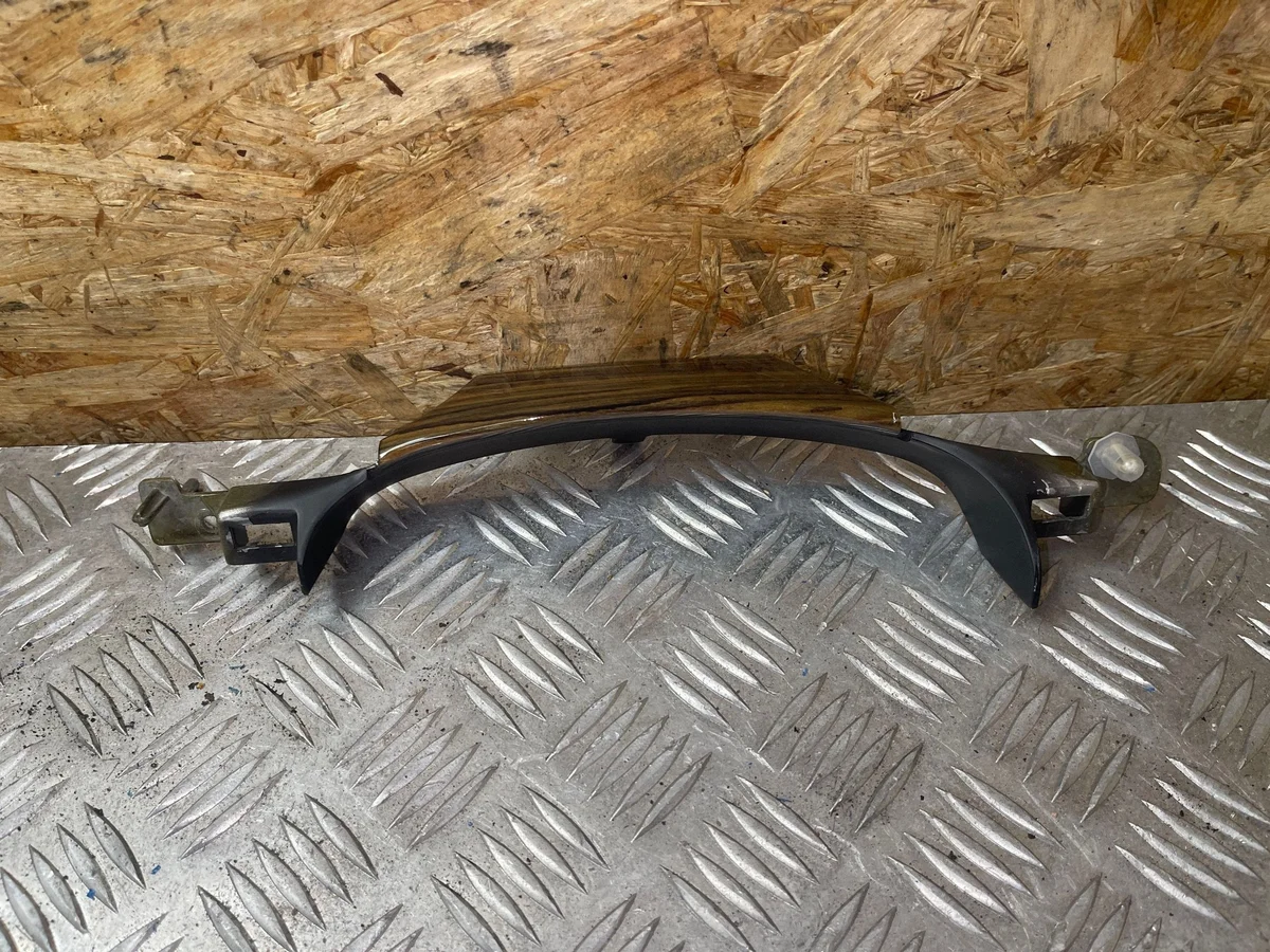 Maserati Quattroporte Painel Moldura 670012719