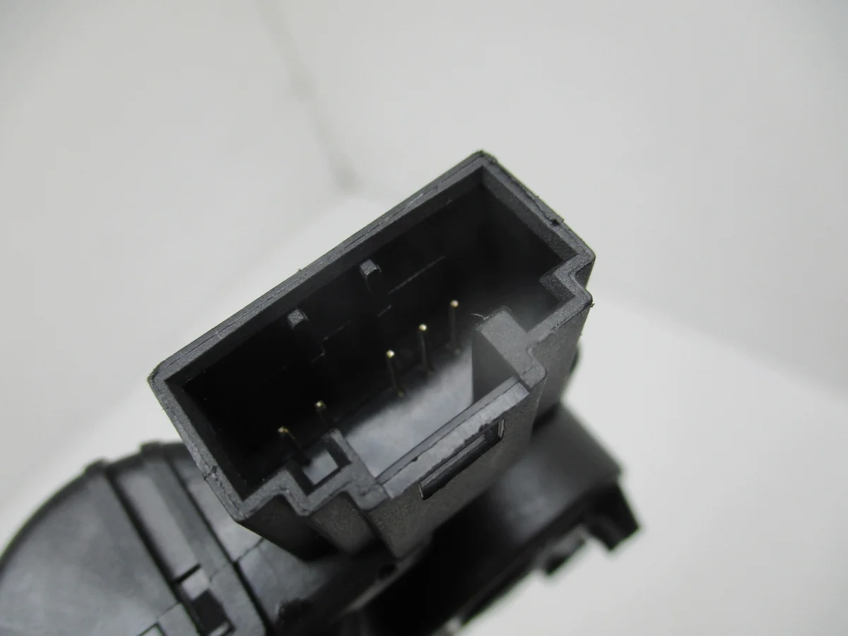 VW E-up! Heater Flap Actuator Motor image 3