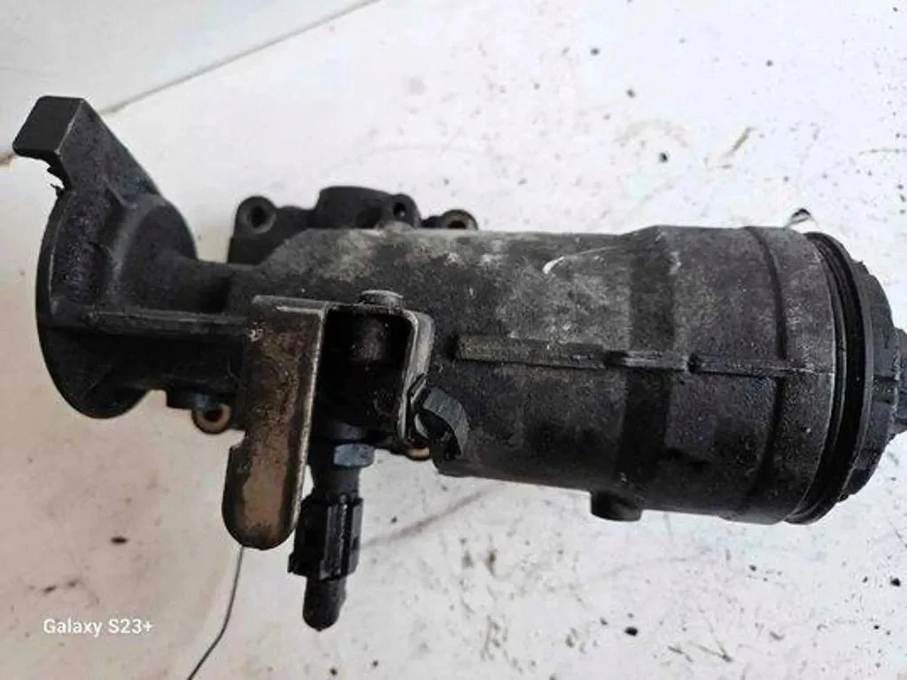 Volkswagen OE 045115389 öljynsuodattimen kotelo