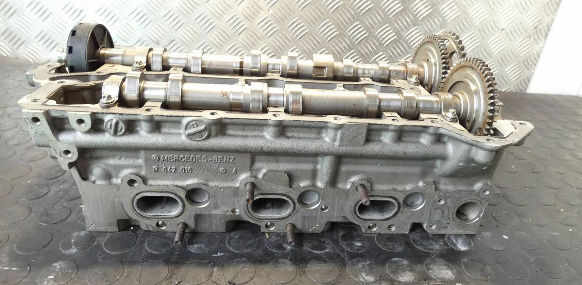 Mercedes-Benz OE A6420103607 Gebruikt