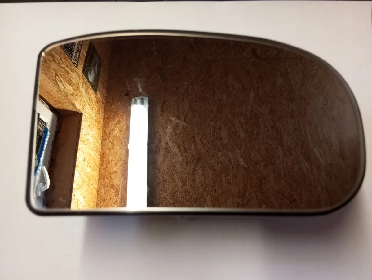 Mercedes-Benz OE 2038100221 insert miroir image 2