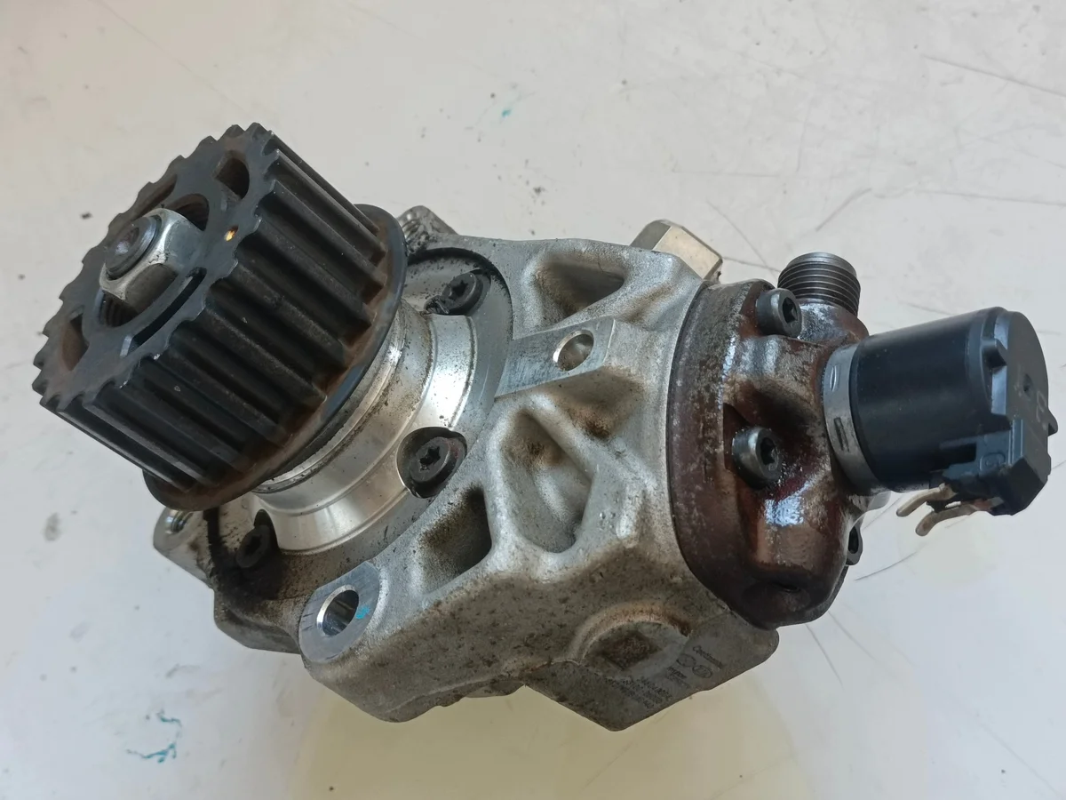 33100-2U000 Hochdruck-Kraftstoffpumpe D4FE