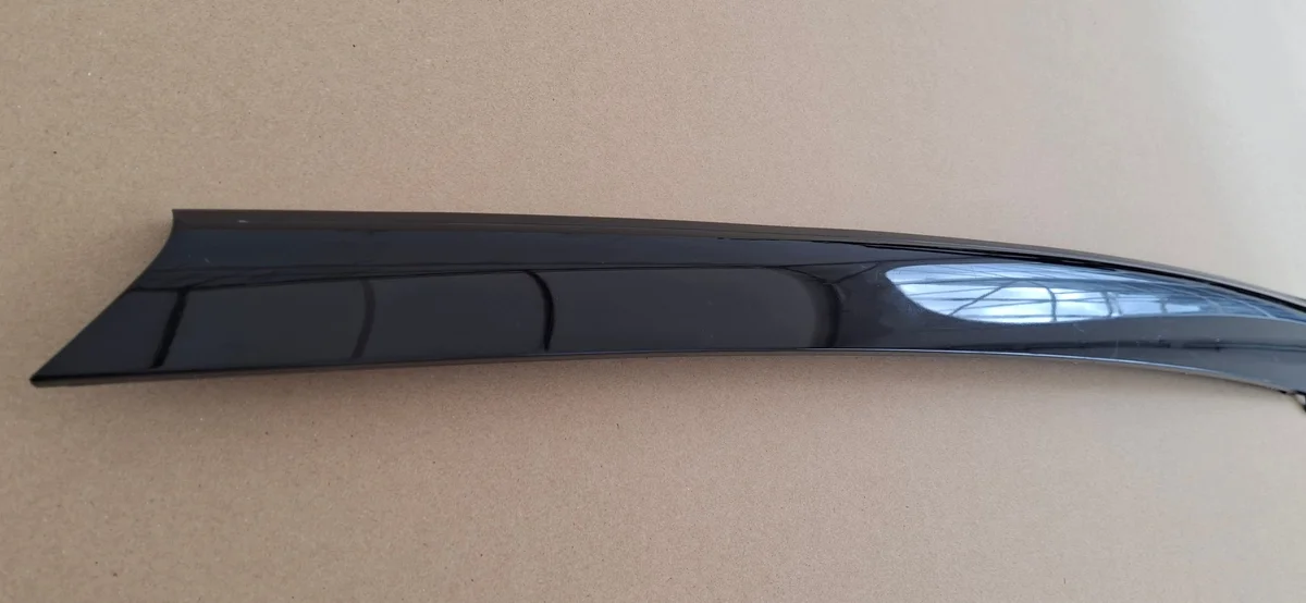 VW ID. BUZZ Cache Pilier Droit Avant 1T3853266B image 4
