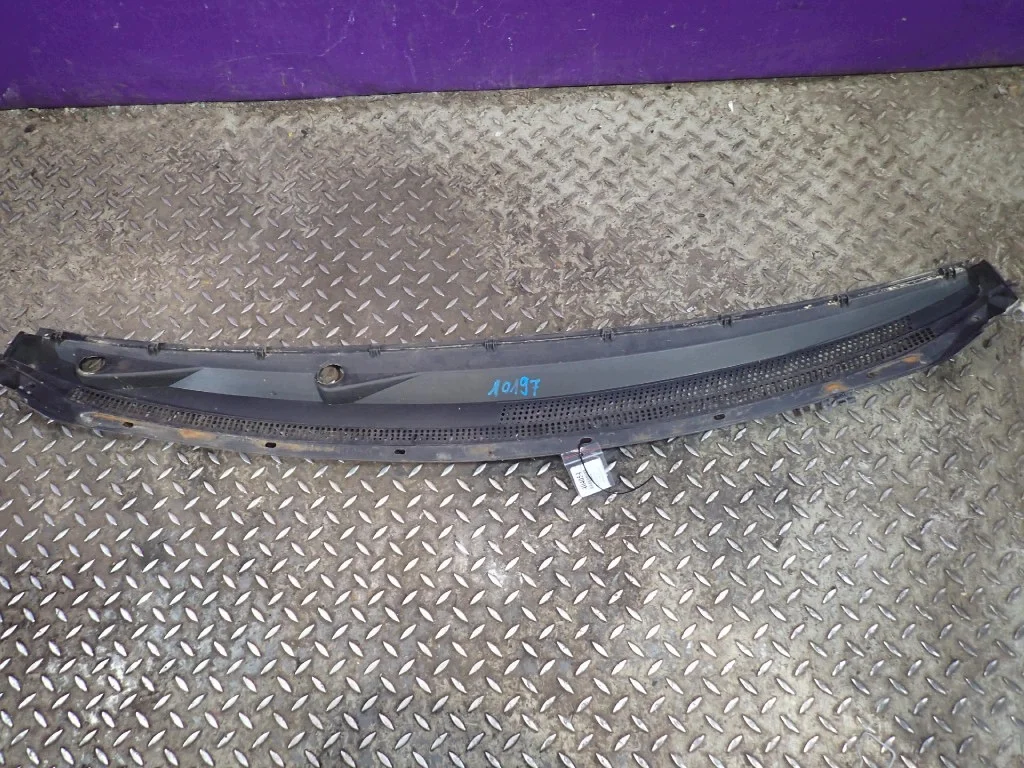 Mitsubishi Colt VI Z30 Windlauf Plastik Gebraucht image 4