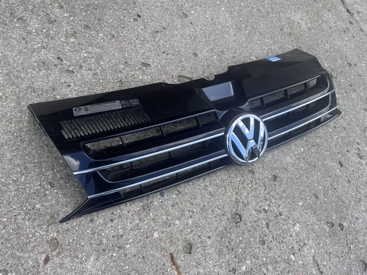VW Transporter T5 etusäleikkö käytetty