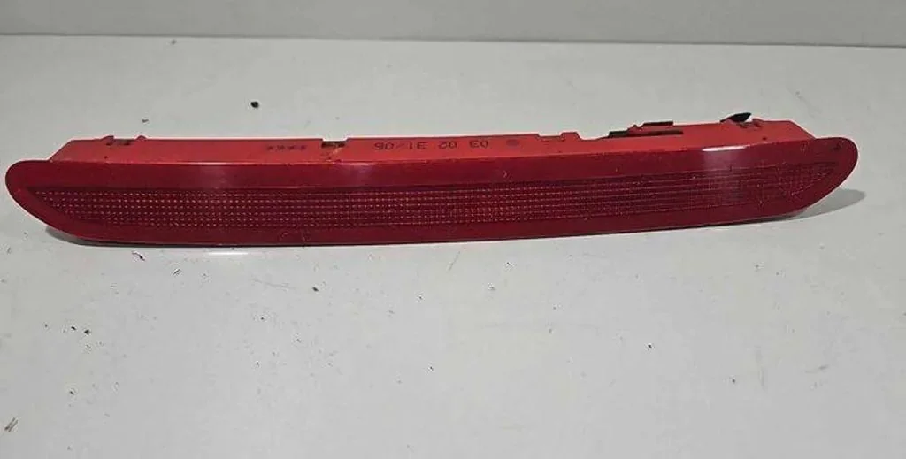 Zusatzbremsleuchte VW 5N0945097 gebraucht