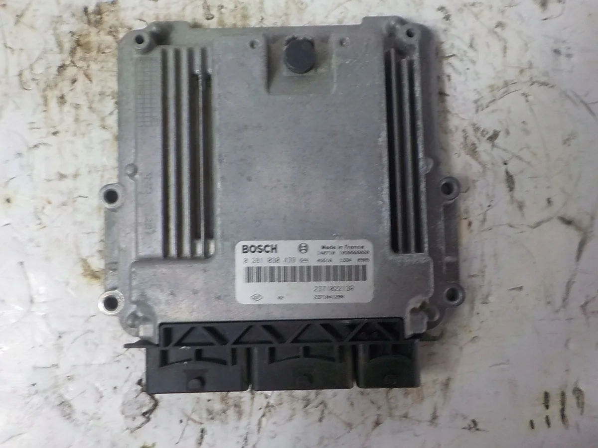 Renault Clio IV computer 0281030439