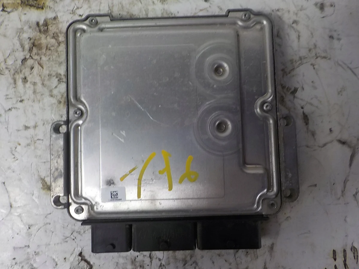 Renault Clio IV computer 0281030439 image 3