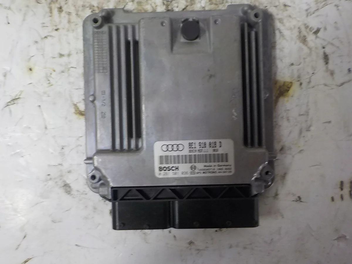 Ohjausyksikkö Audi A4 B6 8E1910018D