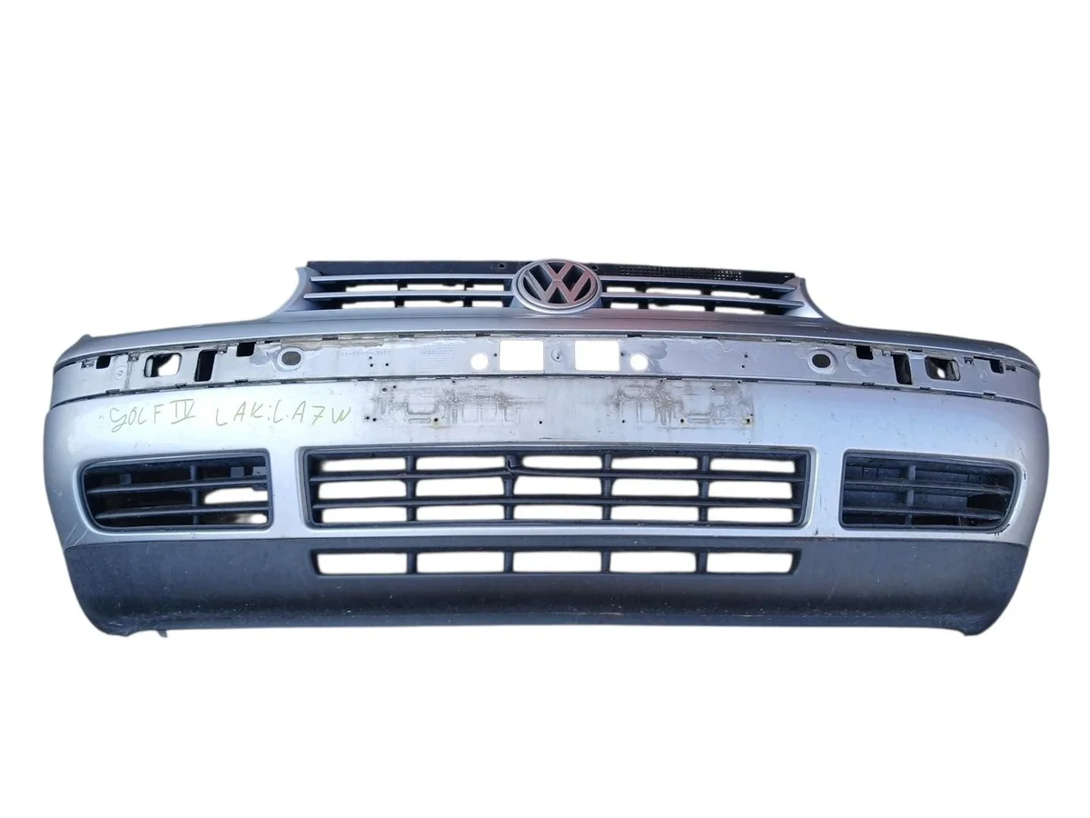VW Golf IV Voorbumper LA7W Gebruikt KAO4030