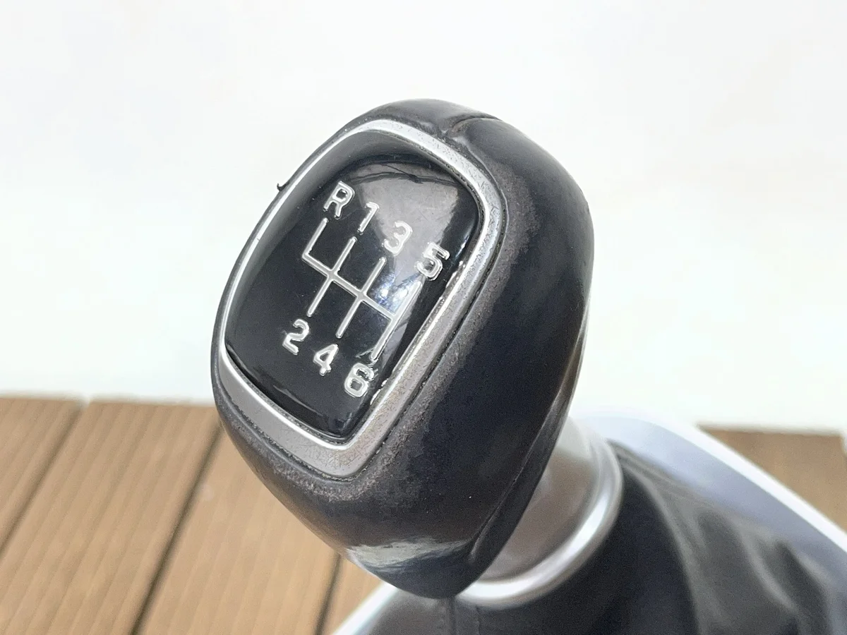 Hyundai i30 III 1.0 T-GDI Wählhebel mit Manschette image 3