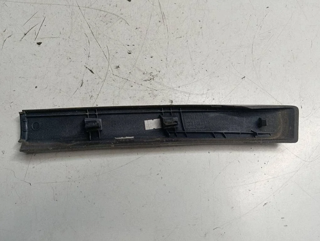 KIA Carens IV 13-19 Cache longeron avant gauche image 3