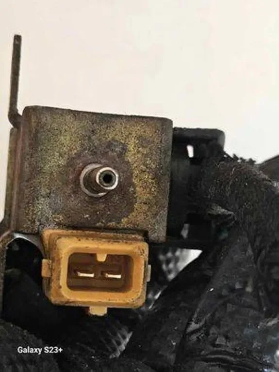 Volkswagen Golf Solenoid 1.4L 72148301