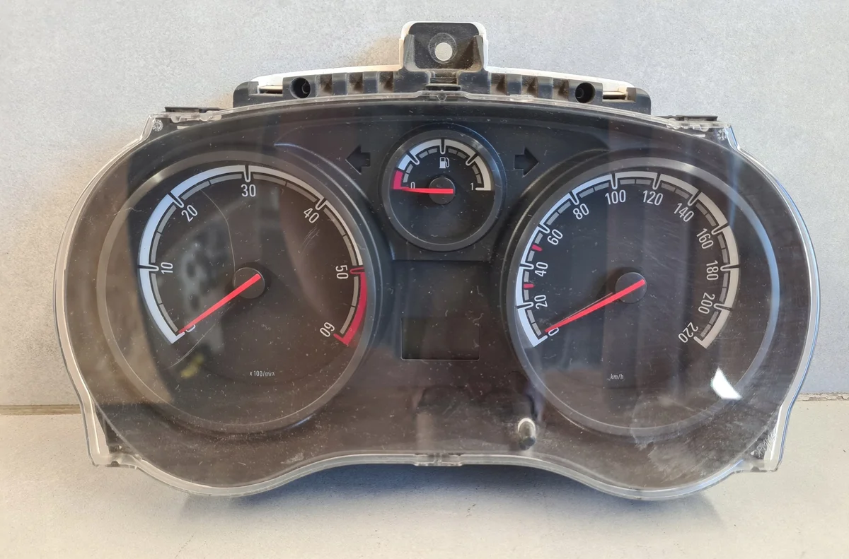 Compteur Opel Corsa D 1.3 CDTI 13372999
