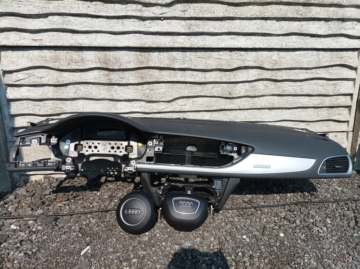 Tableau de bord Audi A6 C7 4G1857001 24A