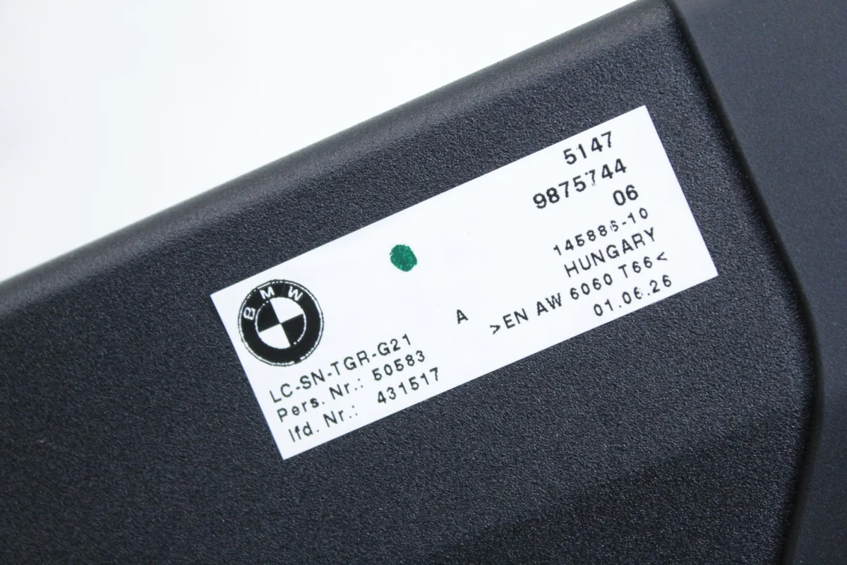 BMW G21 G81 M3 Touring Gepäckraumrollo Netz image 3
