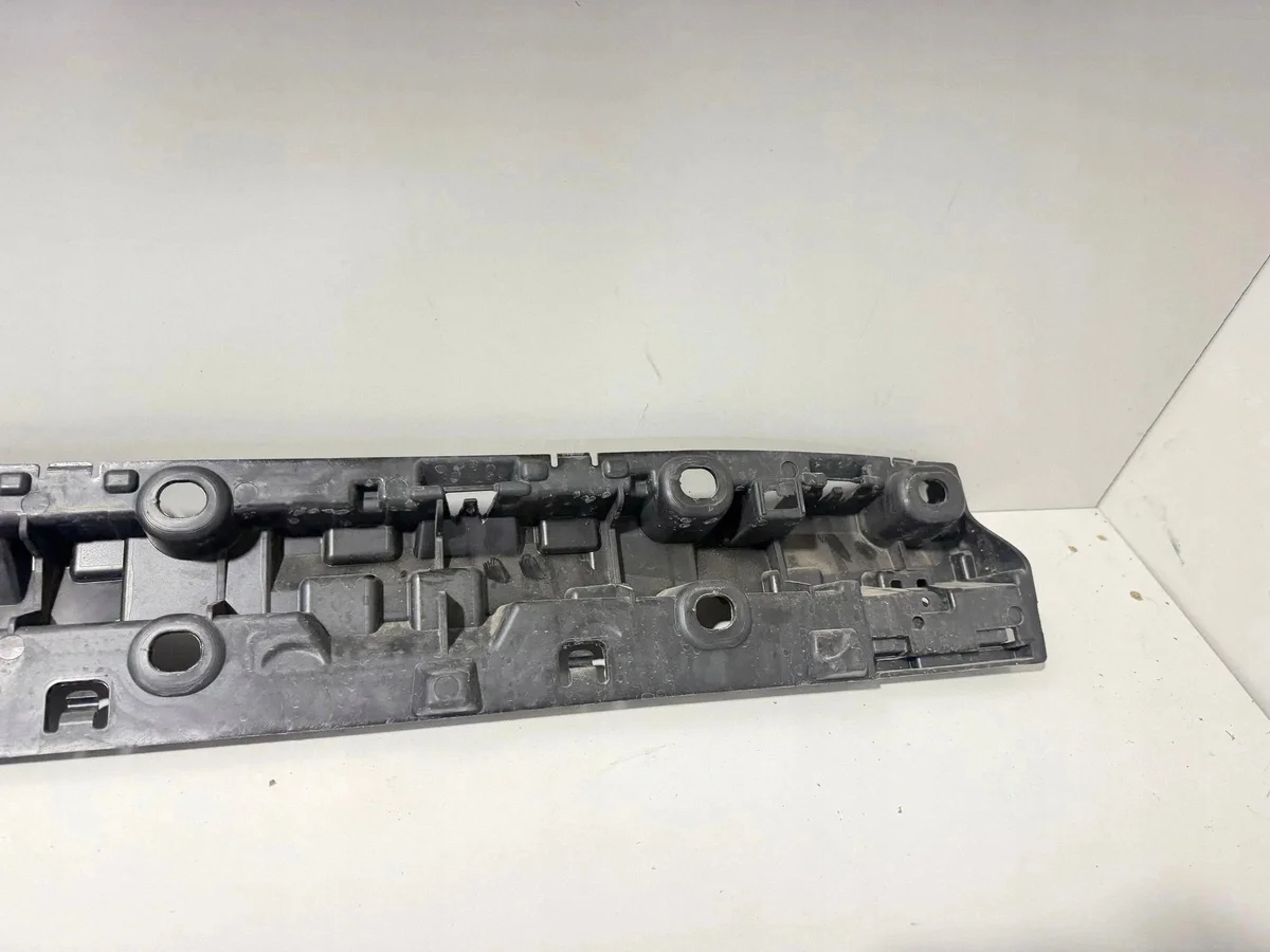 BMW X5 G05 kynnyslista oikea 7425460