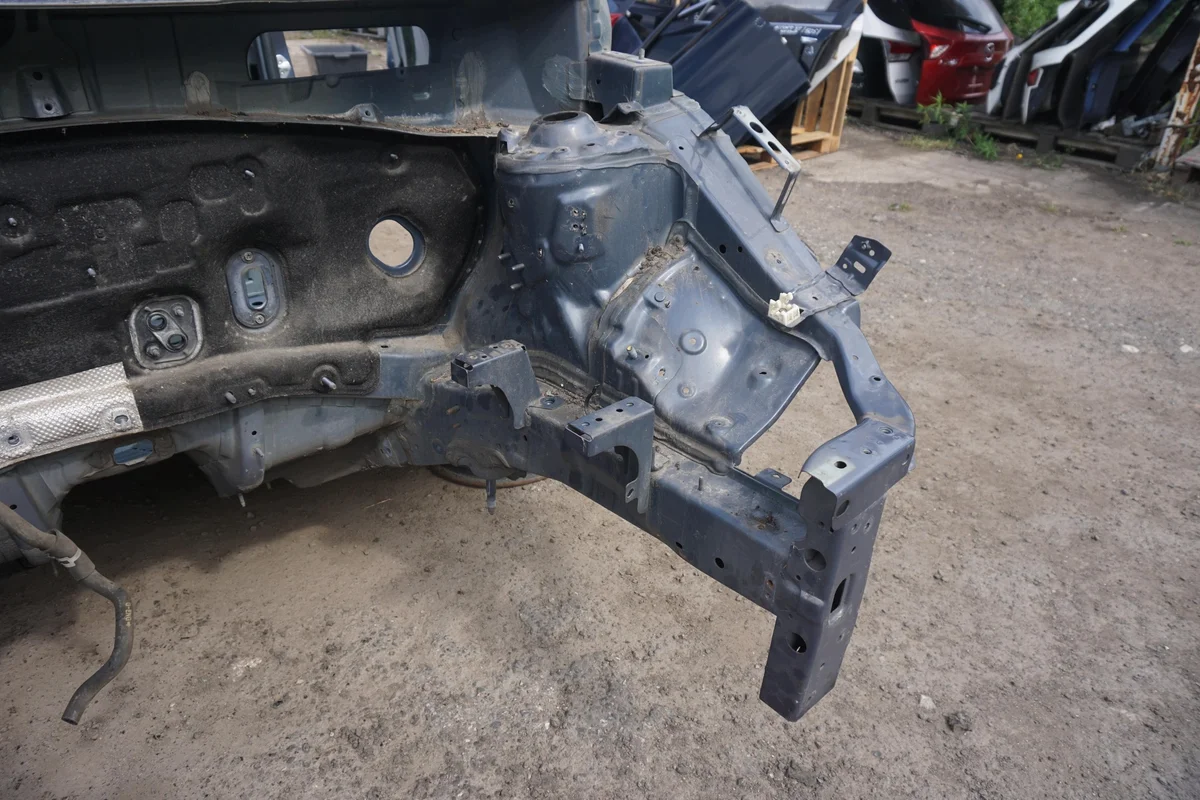 KIA VENGA 09-19 Längsträger links 76980808