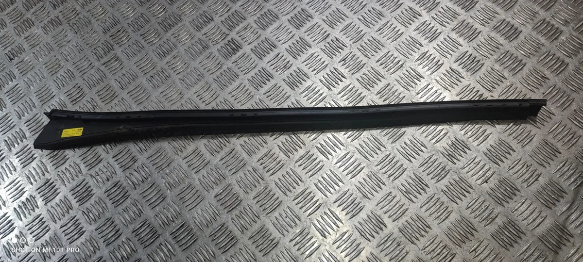 Takkantlist Mercedes-Benz GLE (W166) 11800356A