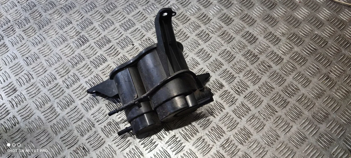 Porsche Macan 95B Koolstoffilter Brandstofdamp image 3
