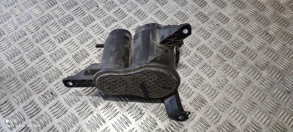 Porsche Macan 95B Koolstoffilter Brandstofdamp image 4