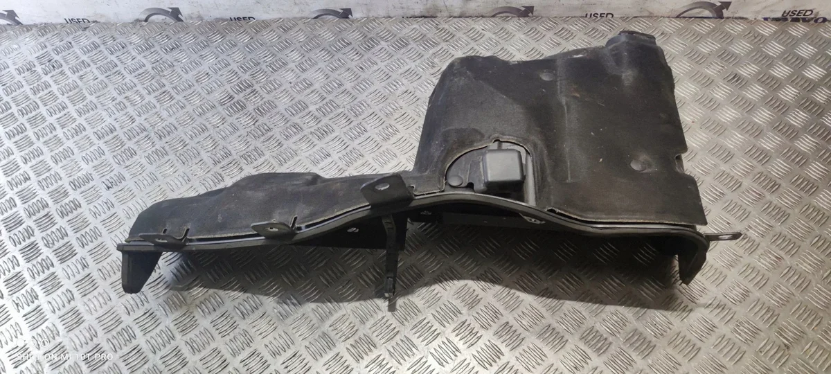 Capa Tanque Combustível Maserati Levante 670102938