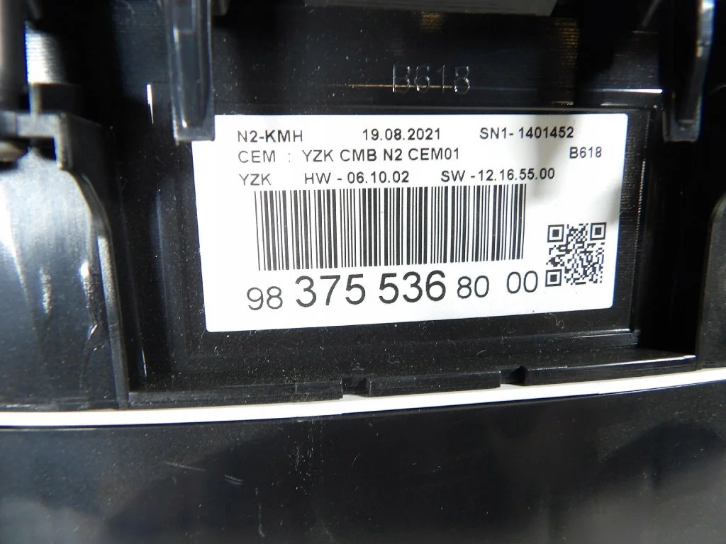Citroen C3 III Tacho D-73233-983755368000 image 3